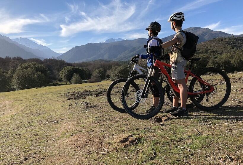 בית מלון כפרי Ascosa  Aventure