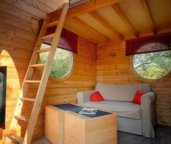 Hotelli Carré D'etoiles Paleine