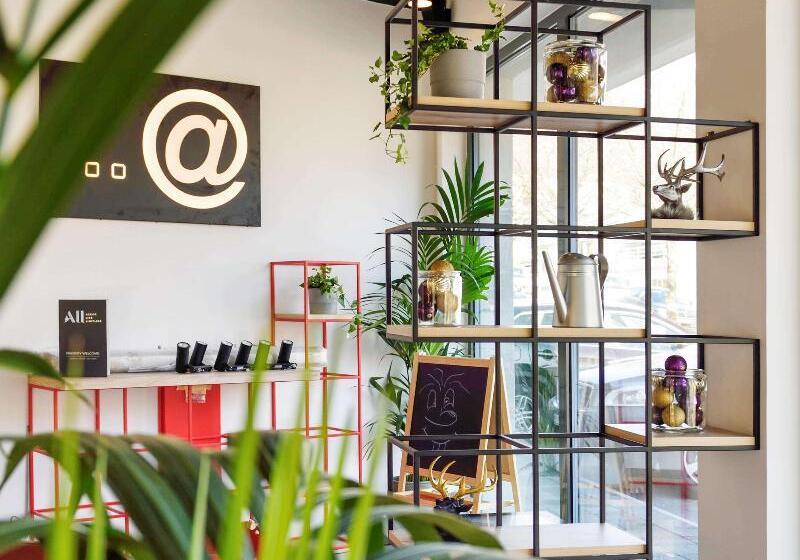 Hotelli Nonanteneuf Appart Hôtel Sierre Self Check In