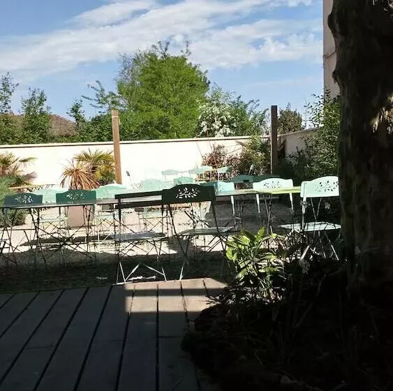 ホテル La Roseraie