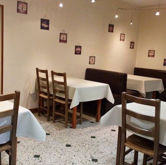 فندق La Roseraie