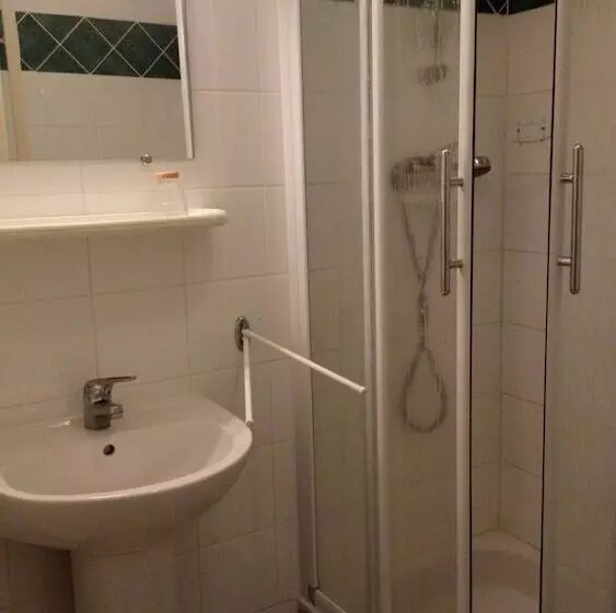 ホテル La Roseraie