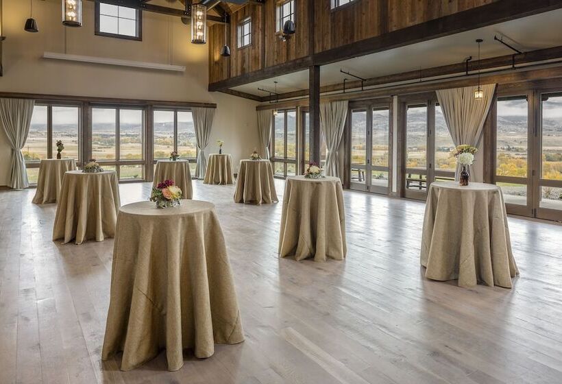 ホテル Sage Lodge