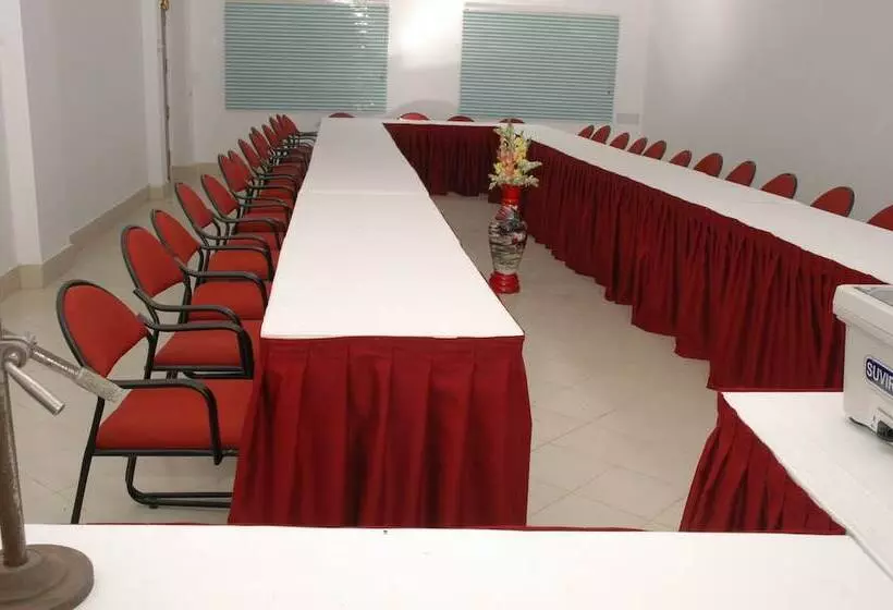 Hotelli Sea Bird International