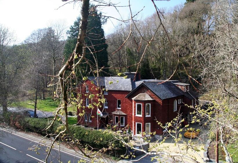 Lledr House   Hostel