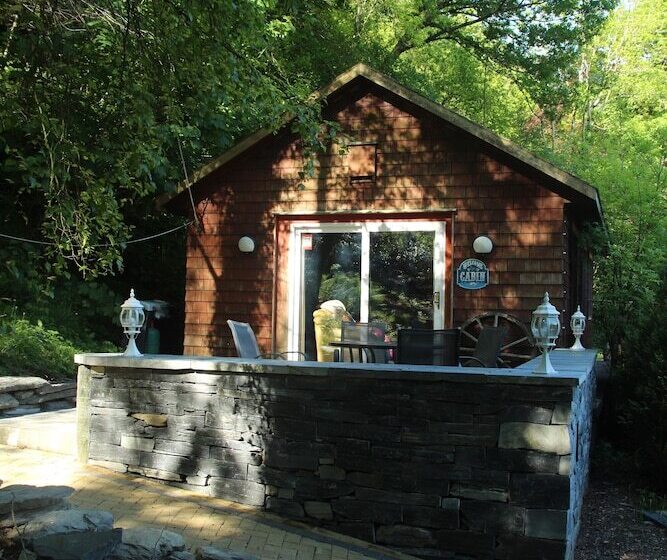 Lledr House   Hostel