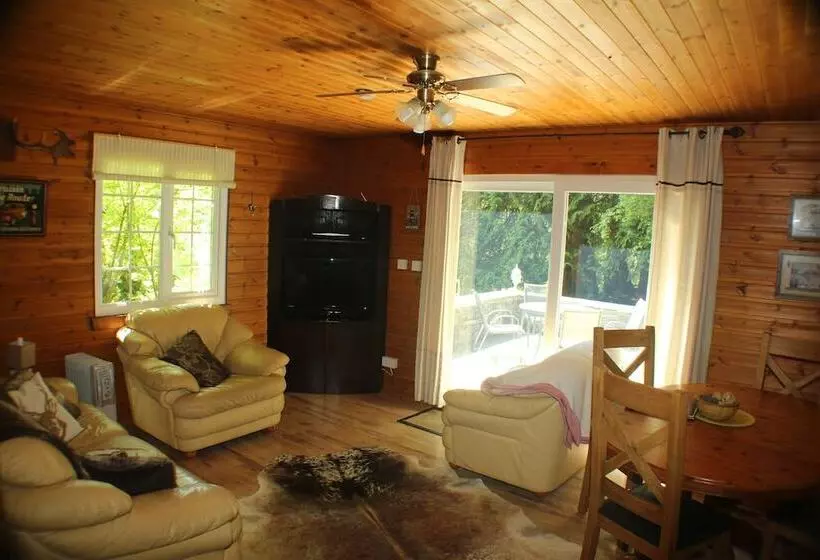 Lledr House   Hostel