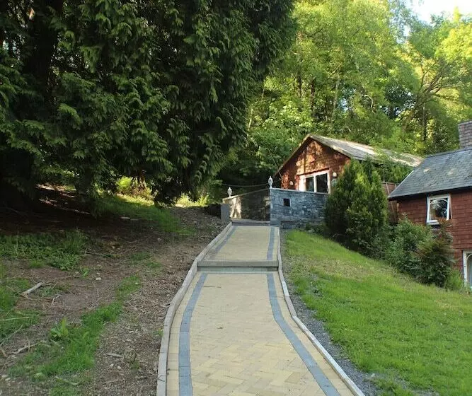 Lledr House   Hostel