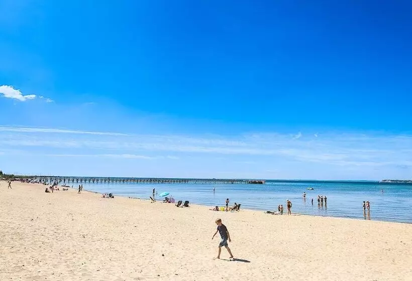 Mötesplats Borstahusen