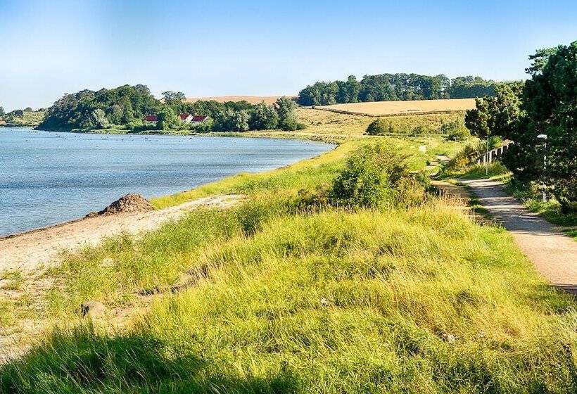 Mötesplats Borstahusen