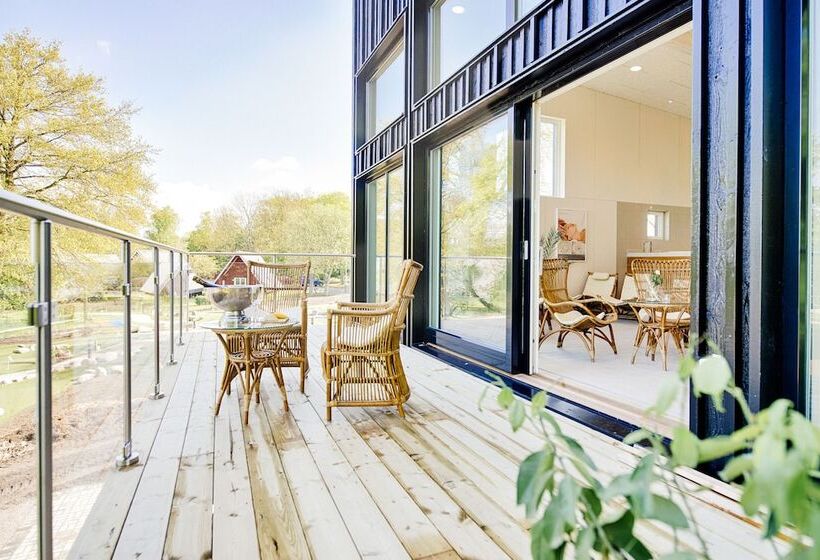 Mötesplats Borstahusen