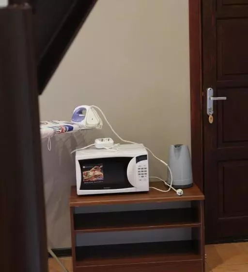 پانسیون Aksis House