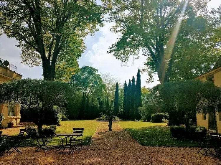 Majatalo Château Rieutort