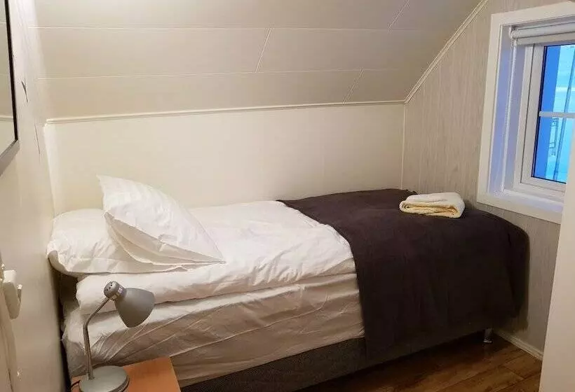 پانسیون Guesthouse Gullsól