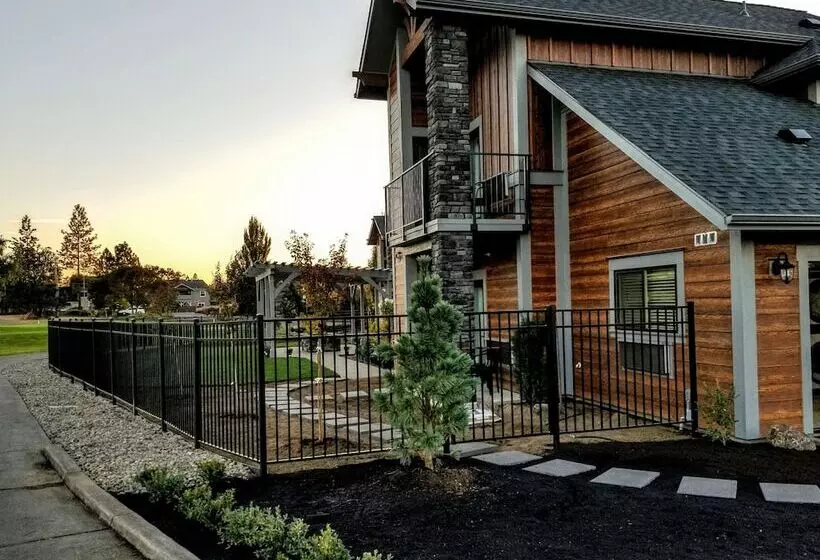 Resort At Eagle Point