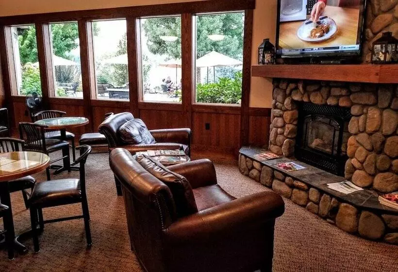 Resort At Eagle Point