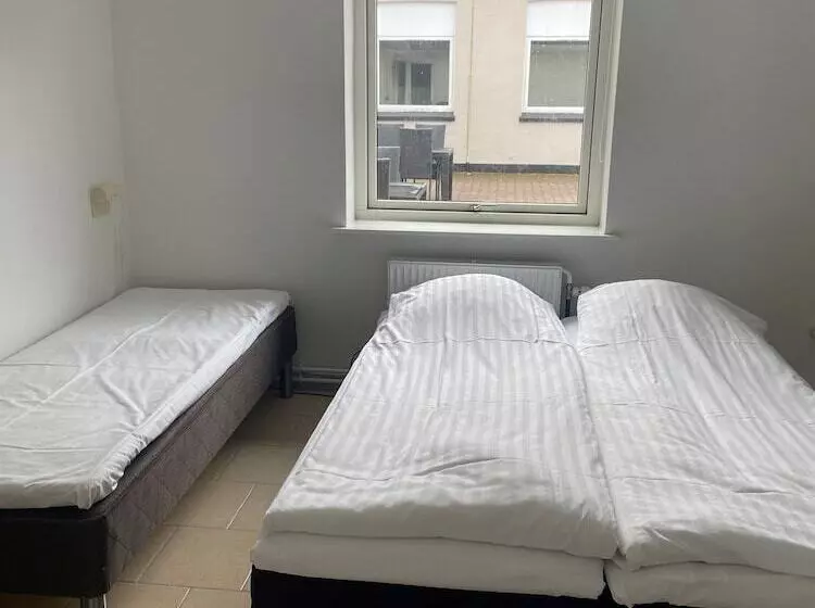 Hostelli Blokhus Hune Hotel Og Vandrerhjem