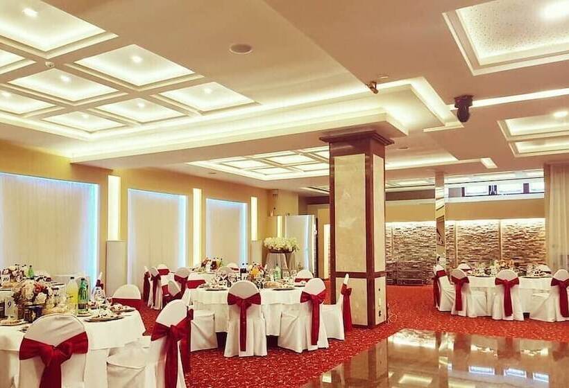 בית מלון כפרי National Palace