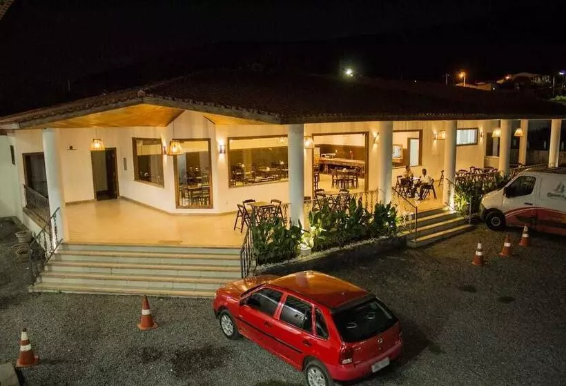 Hotelli Pousada Trevo