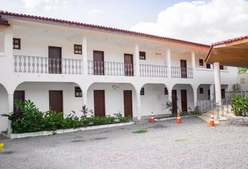 Hotelli Pousada Trevo