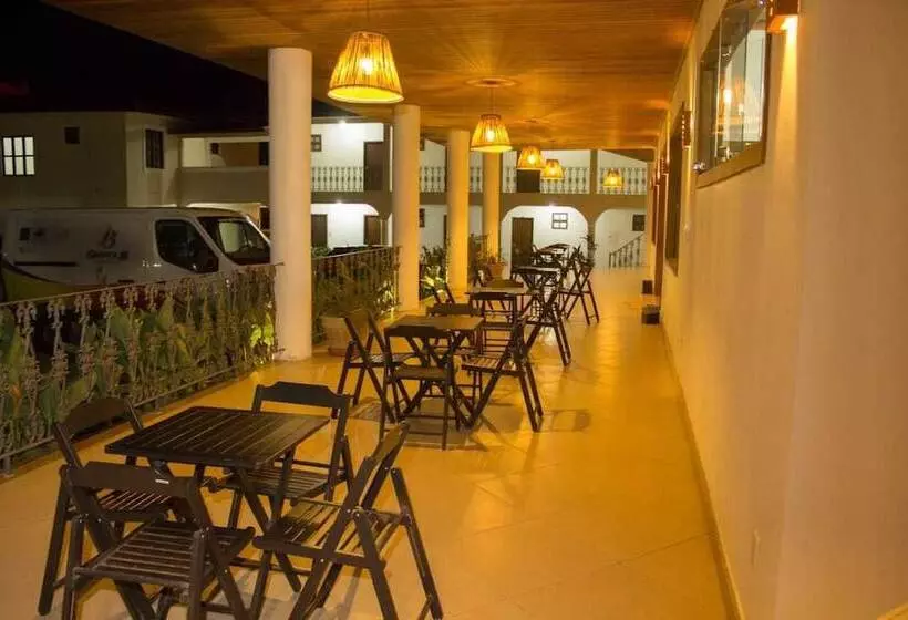 Hotelli Pousada Trevo