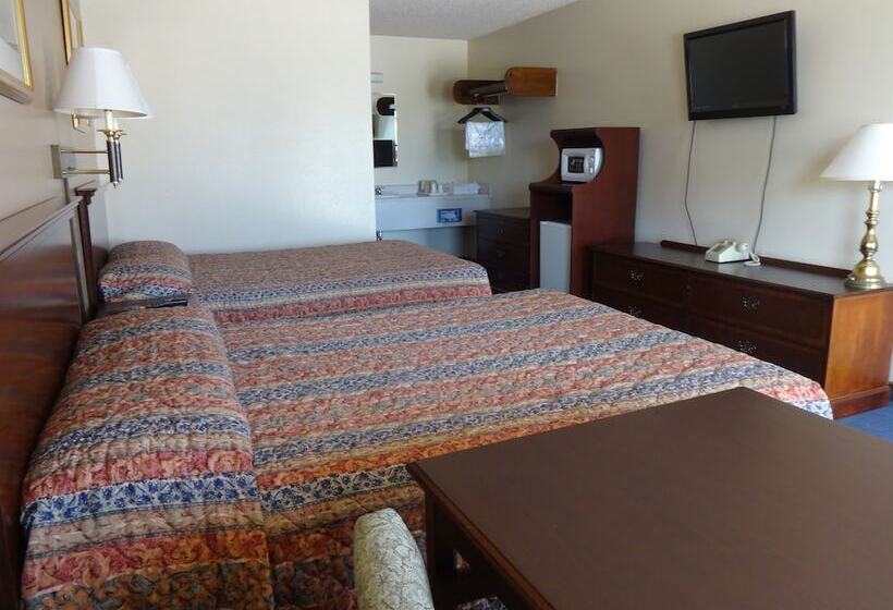 בית מלון כפרי National 9 Inn