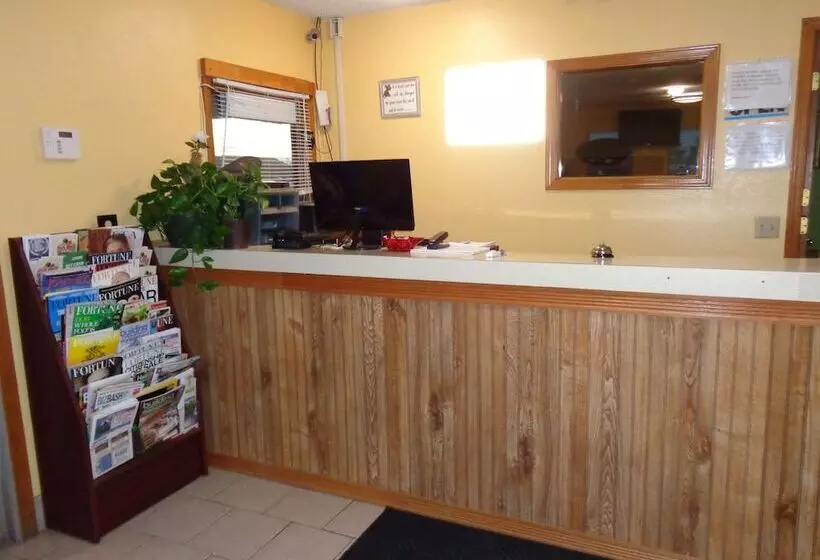 هتل National 9 Inn