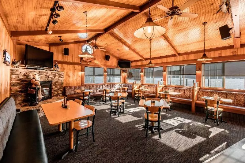 酒店 The Ketch Inn