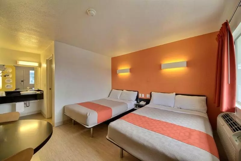 Motel 6 San Marcos, Tx