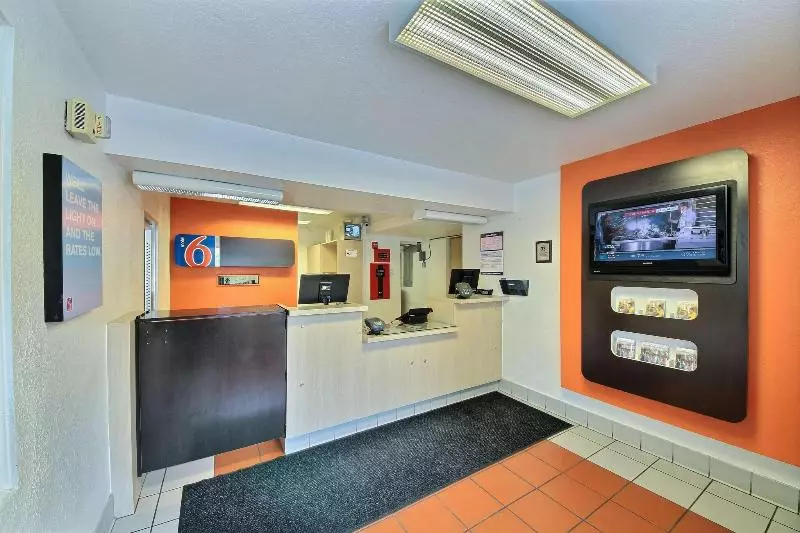 Motel 6 San Marcos, Tx