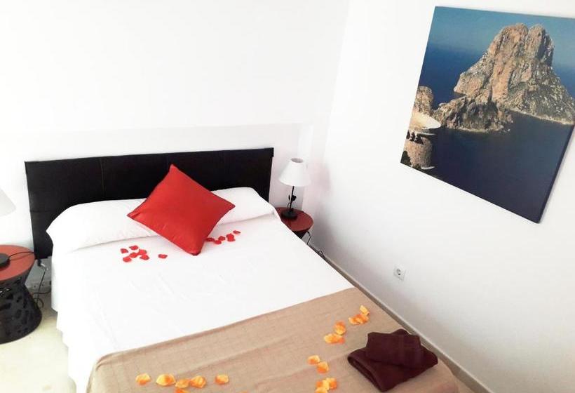 تختخواب و صبحانه House Golf Ibiza