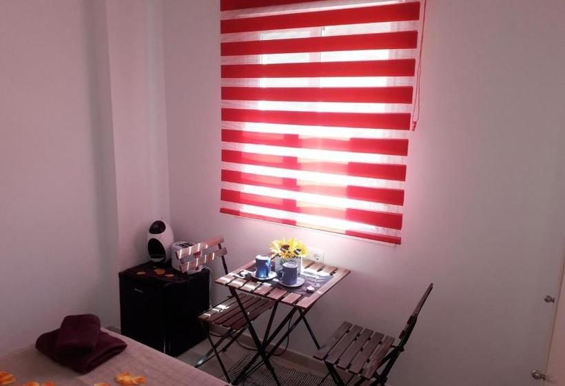 تختخواب و صبحانه House Golf Ibiza