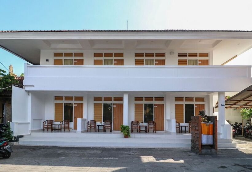 Pulau Bali Hotel By Oyo Rooms