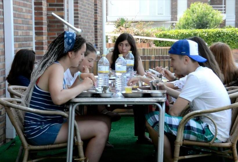 הוסטל Watsay Surf House