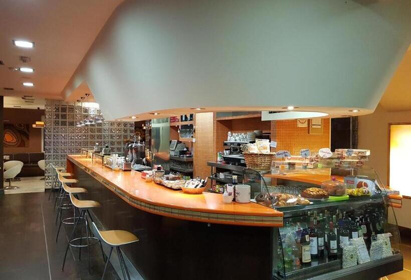 Hostal El Aparcamiento