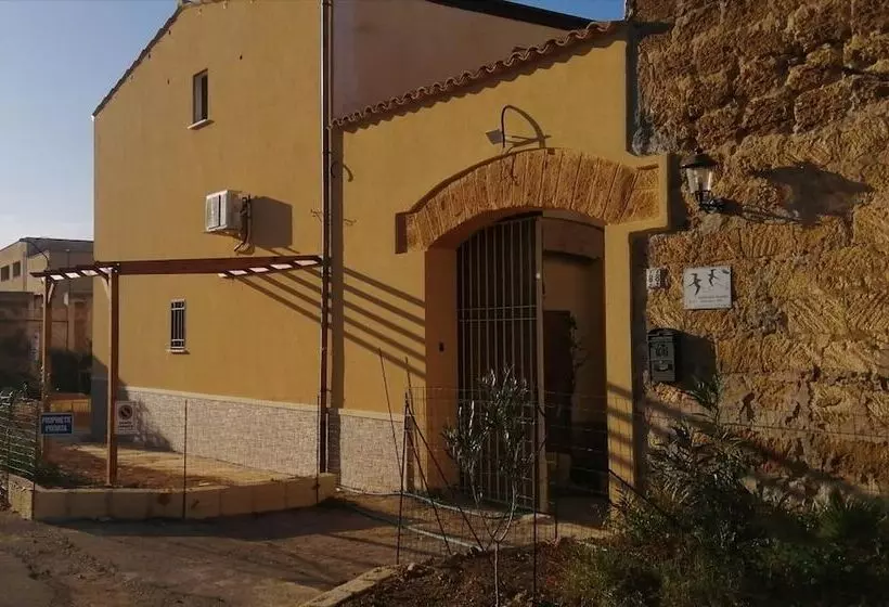 پانسیون Baglio Delle Rondini