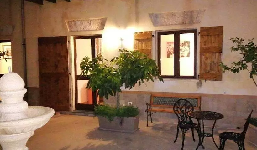 پانسیون Baglio Delle Rondini