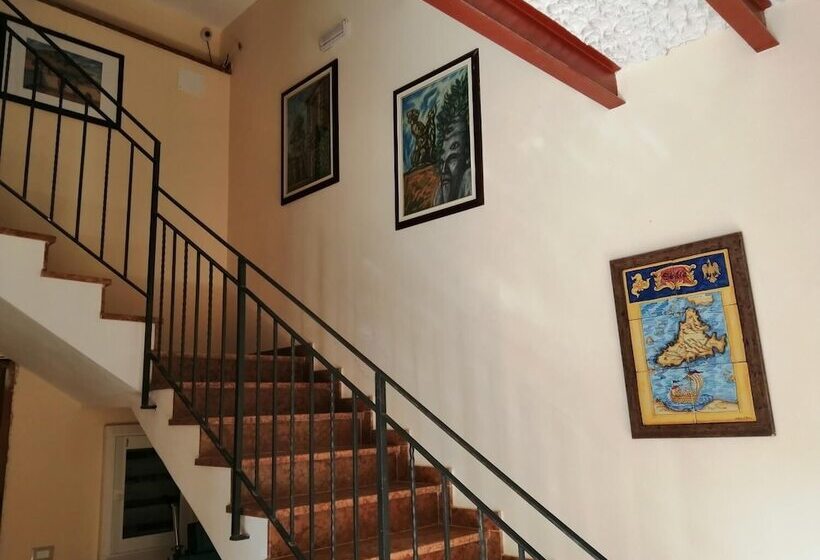 بنسيون Baglio Delle Rondini