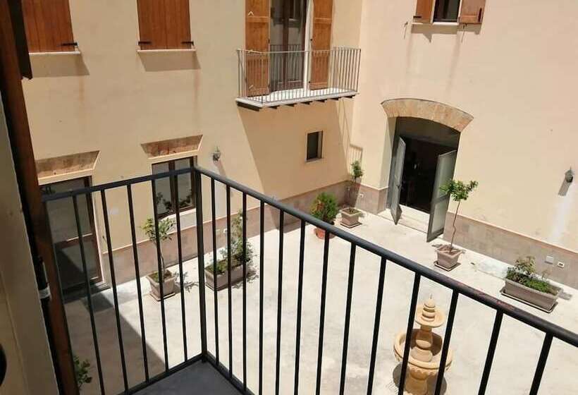 بنسيون Baglio Delle Rondini