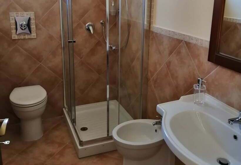 بنسيون Baglio Delle Rondini