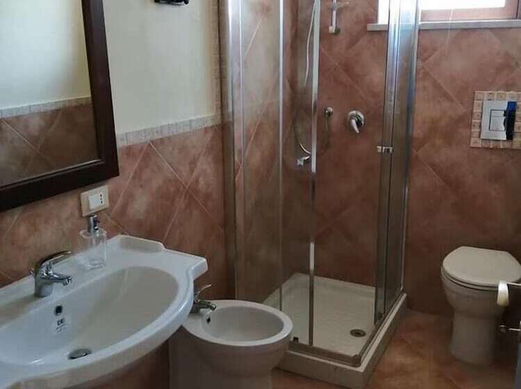 بنسيون Baglio Delle Rondini