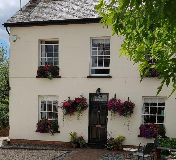 פנסיון Berwick House