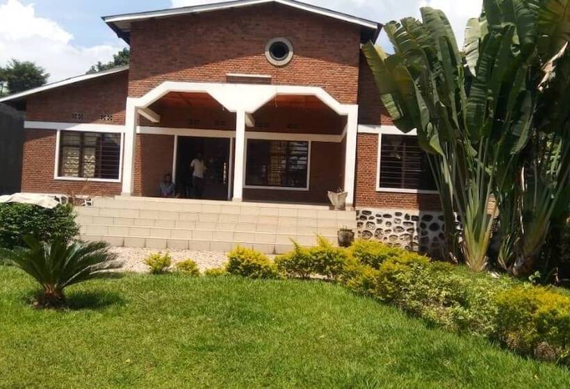 پانسیون Donate Guest House