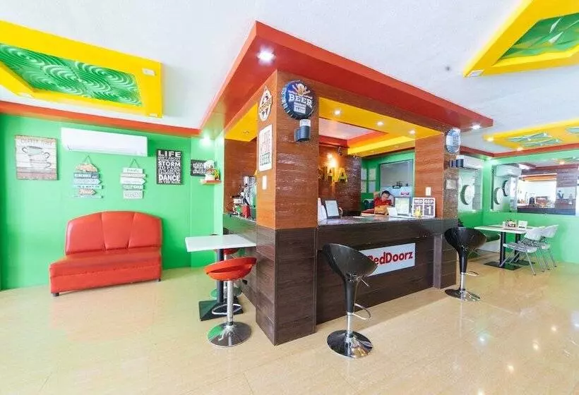 Majatalo Reddoorz Near Notre Dame Of Dadiangas University