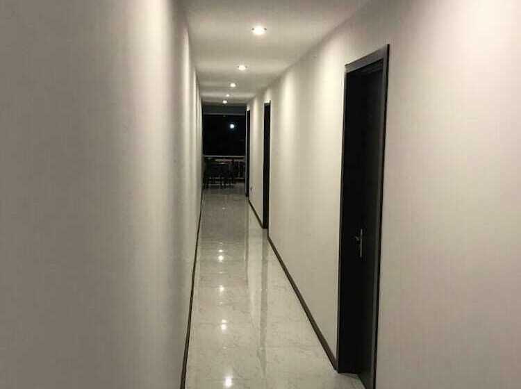 پانسیون Topical House