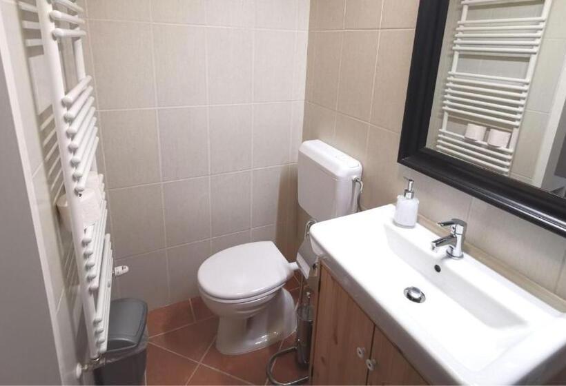 بنسيون Villa Florencia