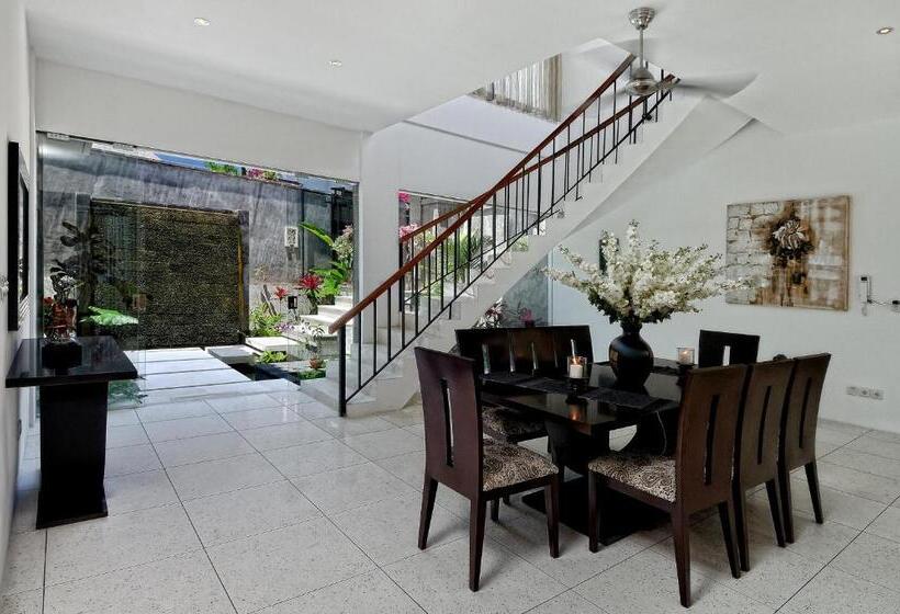 Villa Leana   Private Infinity Pool Inc Pool Fence As Required And Cook