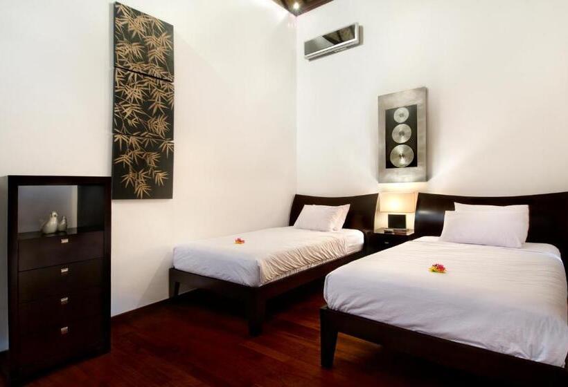 Villa Leana   Private Infinity Pool Inc Pool Fence As Required And Cook