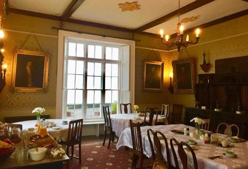 مبيت وإفطار The Castle