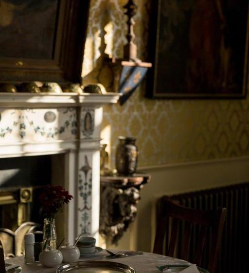 مبيت وإفطار The Castle